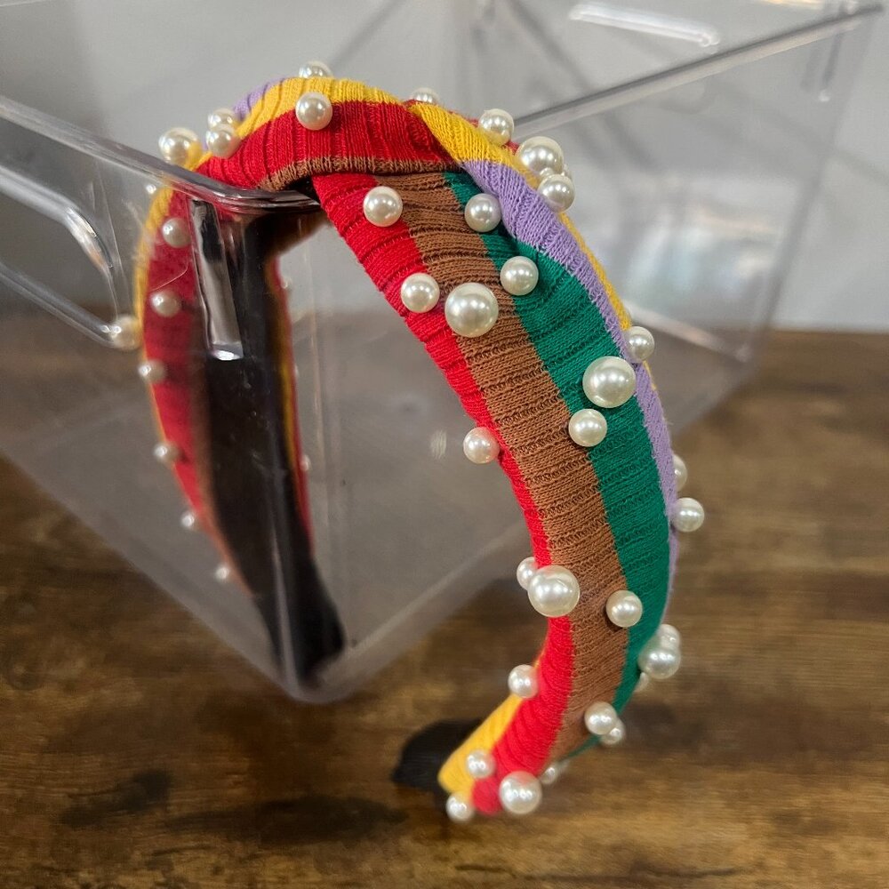 Pearl Sporty Tie Knot Headband in striped pattern
